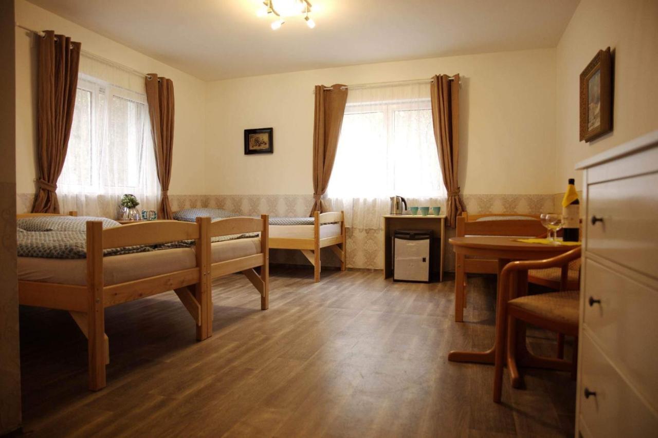 Hotel Penzion U Jezera Konstantinovy Lázně Esterno foto